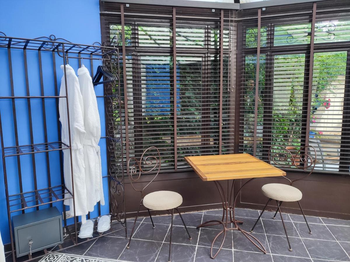 Les Jardins De La Fontaine Bed & Breakfast Ales Luaran gambar