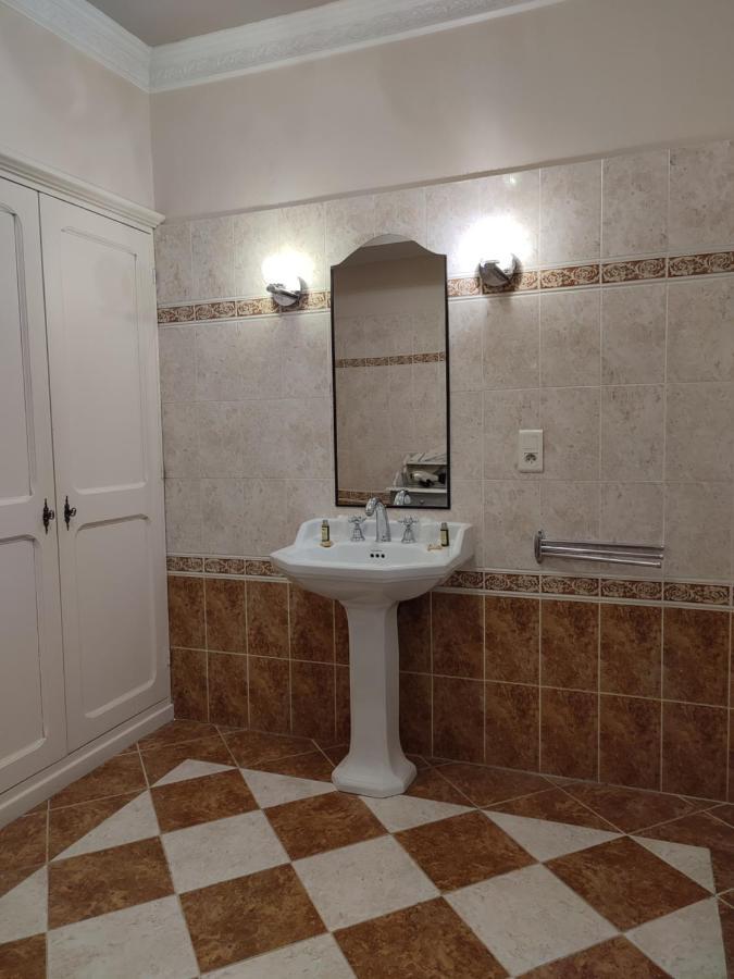 Les Jardins De La Fontaine Bed & Breakfast Ales Luaran gambar
