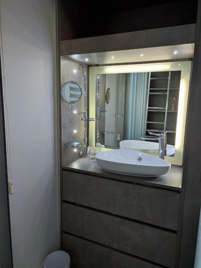 Les Jardins De La Fontaine Bed & Breakfast Ales Luaran gambar