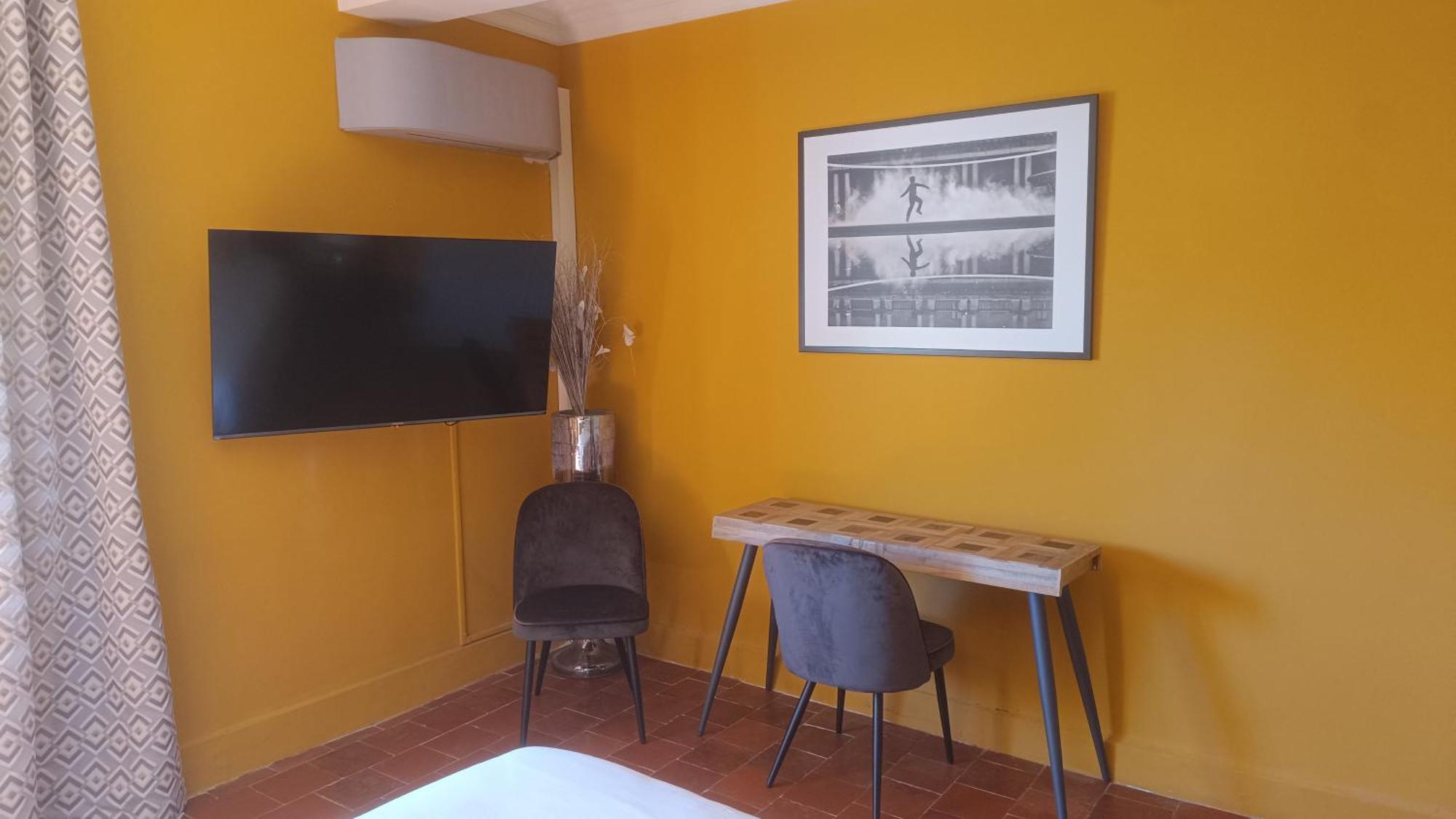 Les Jardins De La Fontaine Bed & Breakfast Ales Luaran gambar